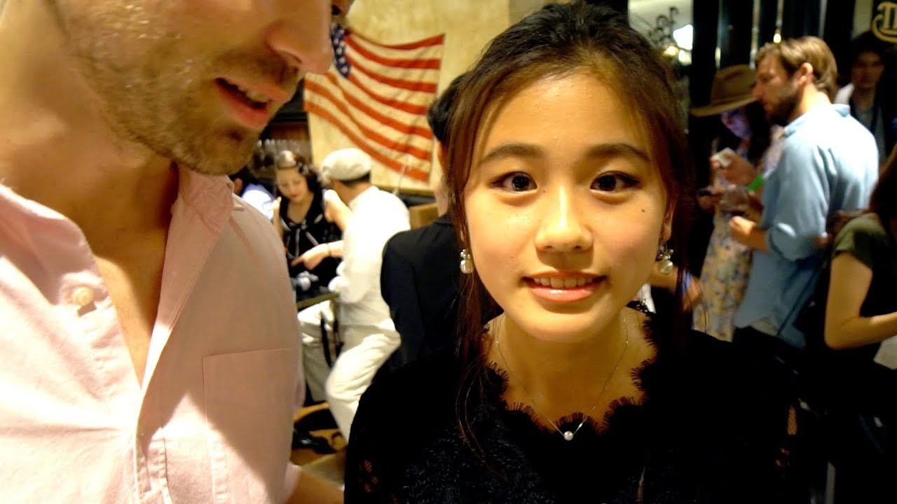 Вербую японок для поездки в Россию. Попросил Мисаки спеть для меня смотреть онлайн