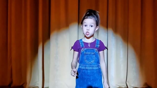Савельева Нина - "Как должна рекомендоваться Марина" С. А. Есенин смотреть онлайн