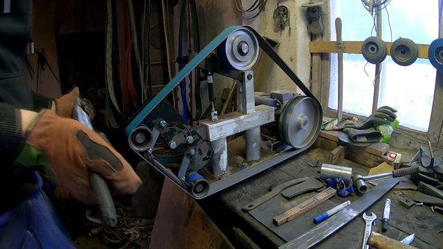 FORGING A BASTARD SWORD - PART 2(THE GRIND!!) - EMTERVIK FORGE смотреть онлайн