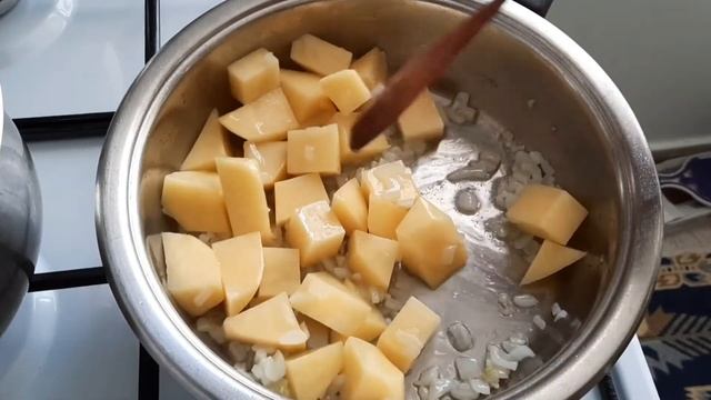 PATATES  ÇORBASI- КАРТОФЕЛЬНЫЙ СУП