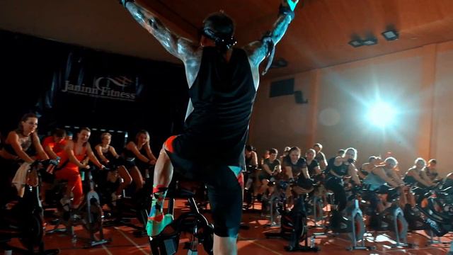 ЮБИЛЕЙ КЛУБА Janinn Fitness // Как это было? // Фитнес под живую музыку смотреть онлайн