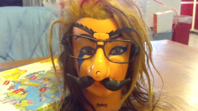 Debra with Groucho Marx Glasses смотреть онлайн