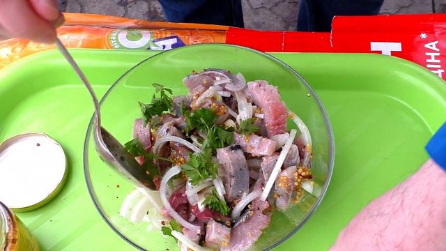 Все селедку СОЛЯТ а я МАРИНУЮ, селедка за ТРИ часа. Практично, быстро и очень вкусно. смотреть онлайн