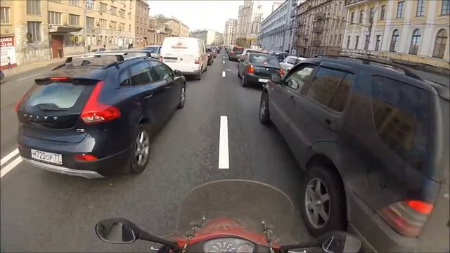 В междурядье становится людно смотреть онлайн