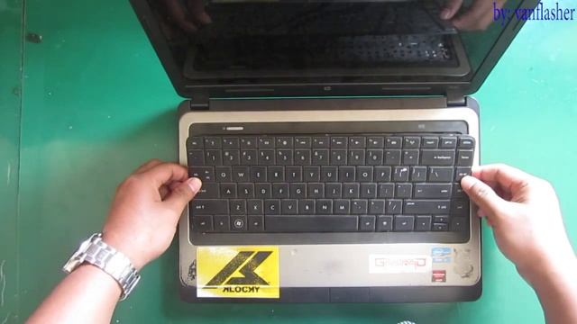 How to Replace Hp 430 431 630 631 Keyboard смотреть онлайн