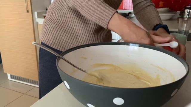 Дневник#15. Наша жизнь в Алание - Жарю оладьи детям на завтрак - Рецепт. смотреть онлайн