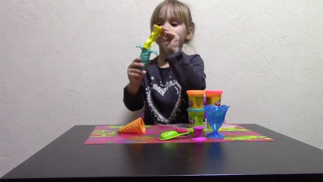 Play-doh обзор наборчика мороженого Ice Cream Treats смотреть онлайн