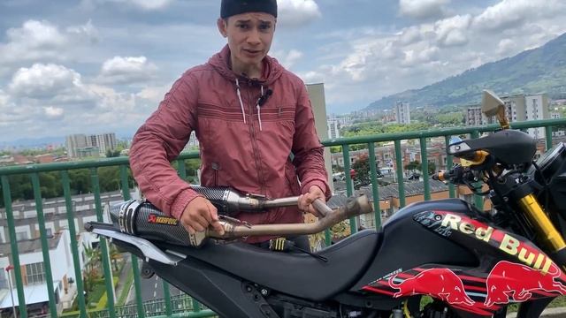 doble escape / Akrapovic / como modificar el escape de mi moto / akt con doble exosto смотреть онлайн