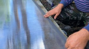 #282 Монтаж поликарбоната на стену, теперь точно не будет задувать и заливать / Из Москвы на хутор