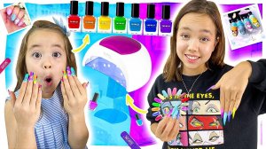 СДЕЛАЛИ ДОМА НАСТОЯЩИЙ МАНИКЮРНЫЙ САЛОН. МАША ХОЧЕТ СТАТЬ МАНИКЮРЩИЦЕЙ! Видео Анютка малютка