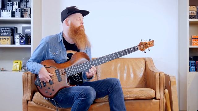 Marleaux Contra 5 In Old Violin Colour Bass Demo смотреть онлайн