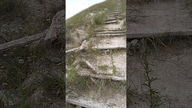 По дороге к МЕЛОВОЙ ПЕЩЕРЕ недалеко от реки ДОН смотреть онлайн