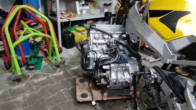 Honda CBR 929RR вылетает вторая передача смотреть онлайн