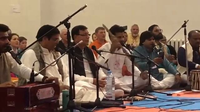Bhajan Jago Savera. Legend Mukhiram Ji And His Group Noida Sahaja Yoga.