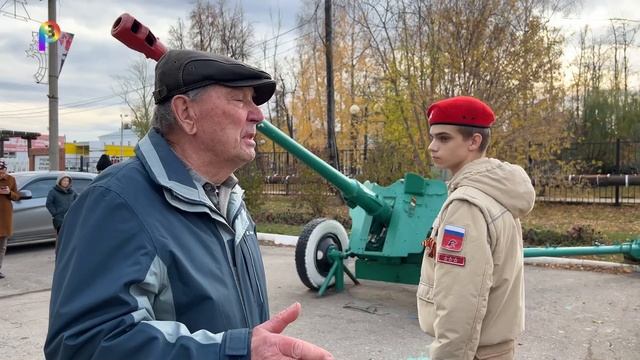 Подготовка к параду смотреть онлайн