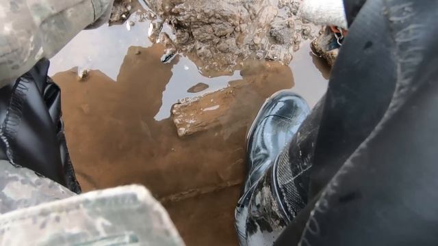Поиск монет на дне водоема .ТАМ ГДЕ ЖИЛИ ЛЮДИ .Находки спрятанные под водой .коп 2022 смотреть онлайн