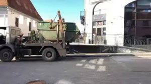 Загрузка контейнера 8м3