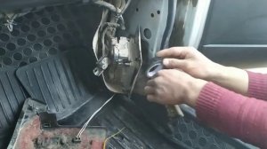 Что надо делать если не работает центр Замок в nexia 2