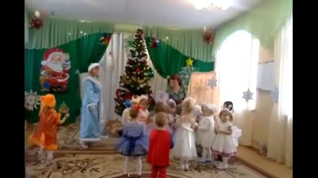 Маленькая Алиса Встречает Новый год в Детском Саду