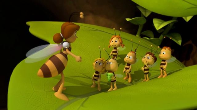 The Little Bees Learn How To Fly! - Maya the bee??? смотреть онлайн