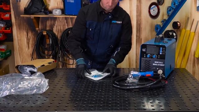 ?? IPOTOOLS MIG 210 DP | DISIMBALLAGGIO смотреть онлайн