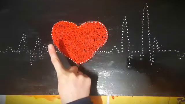 Сердечко из гвоздей и ниток смотреть онлайн