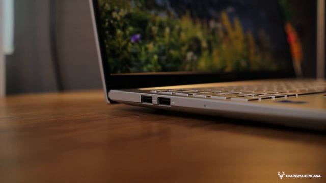 LAYAR GEDE 100% SRGB , GAK PAKE MAHAL | ASUS VIVOBOOK 15 K513EA смотреть онлайн