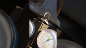 Заправка кондиционера фреоном 22