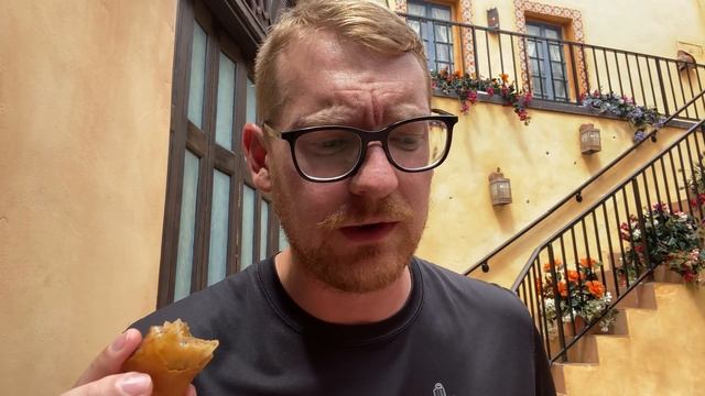 Adventureland Spring Roll Cart Review at Magic Kingdom смотреть онлайн