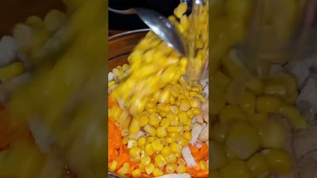 ВКУСНЫЙ САЛАТИК С СУХАРИКАМИ смотреть онлайн