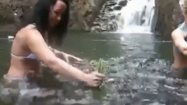 Приколы, неудачи, невероятные уловы и необычные случаи на рыбалке. (часть 4) смотреть онлайн