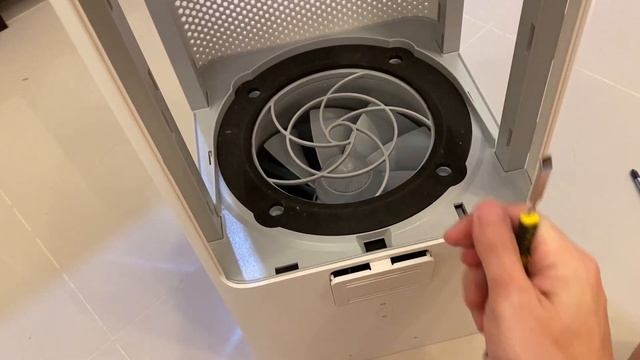 小米空氣淨化氣2 拆解清洗風扇軸承 Disassembly and clean the fan of Xiaomi Mi Air Purifier 2 bearing NSK 608Z 688AZ смотреть онлайн