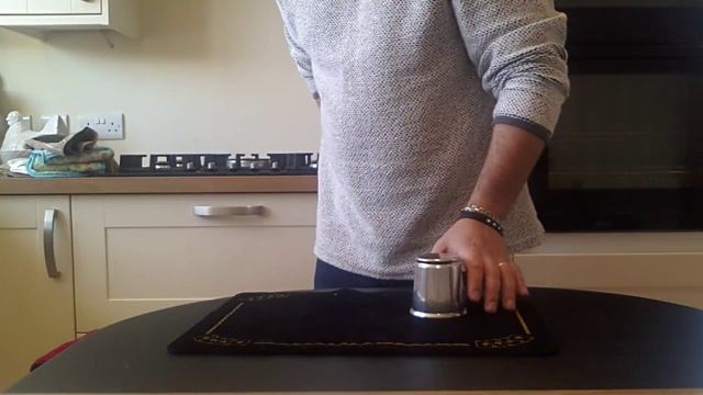 The impossiball trick with the cup & the ball смотреть онлайн