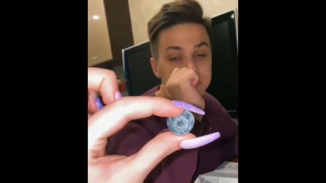 ДУРАКАМ ВЕЗЁТ - ФОГЕЛЬ смотреть онлайн