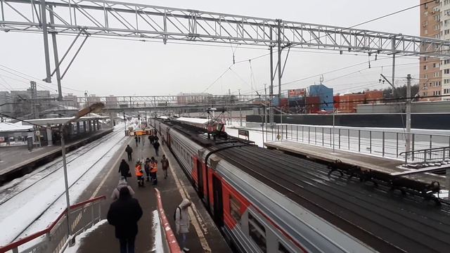 Ласточка пролетает станцию Железнодорожная смотреть онлайн