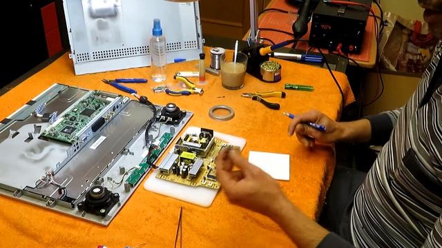 MONITOR LCD SAMSUNG 910MP ROTO, NO FUNCIONA EL ENCENDIDO. PLACA FUENTE ALIMENTACION (CONDENSADORES) смотреть онлайн
