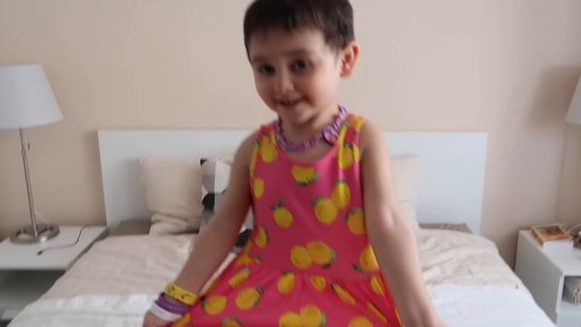 ВМЕСТЕ С ДОЧКОЙ ИДЕМ НА ПРЕЗЕНТАЦИЮ | КАК НЕ ВЫРАСТИТЬ ИЗБАЛОВАННОГО РЕБЕНКА? | БУДНИ ТУНЕЯДКИ смотреть онлайн