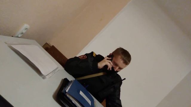 Категорический отказ давать отпечатки пальцев. Сказала, что получат их, если только отрежут. смотреть онлайн