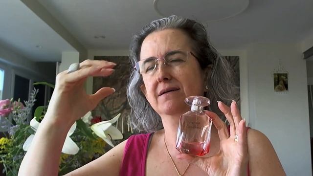 EVER BLOOM EDP SHISEIDO Descubre y disfruta el florecer blanco definitivo смотреть онлайн