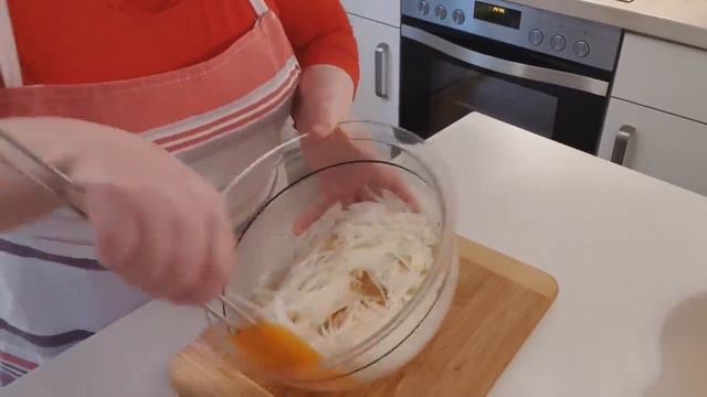 Салат Селедка с Луком и Свеклой и с вкусной заправкой!!!!Домашняя еда Кухня Рецепты смотреть онлайн