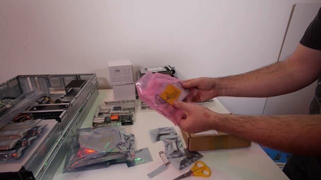 ZFS Storage Server: Hardware Overview, 48TB 10gbit смотреть онлайн