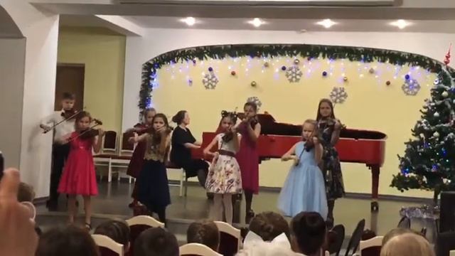 Александров ,,Новогодняя полька" исп.ансамбль,,Сверчки". смотреть онлайн