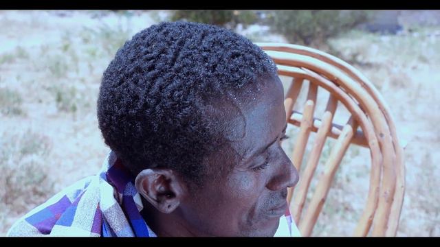 Chriss Tetu-MOWUO (OFFICIAL VIDEO)FT Starca B смотреть онлайн