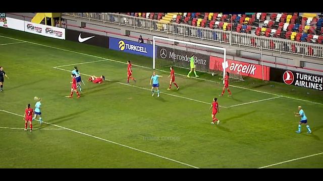 Vivianne Miedema 🔶 The Perfect Striker 🔶 Goals & Skills 2020 смотреть онлайн