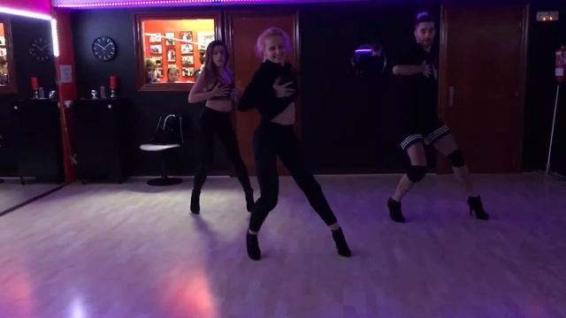 “TENSION” FERGIE | HEELS CHOREOGRAPHY BY AINHOA ZAMORA AT FUSION MODERN DANCE CENTER OF BILBAO смотреть онлайн