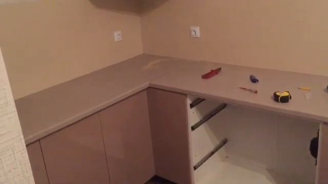 Видеоблог N2. Как собрать кухню из модулей своими руками. "Подводные камни" в процессе установки смотреть онлайн