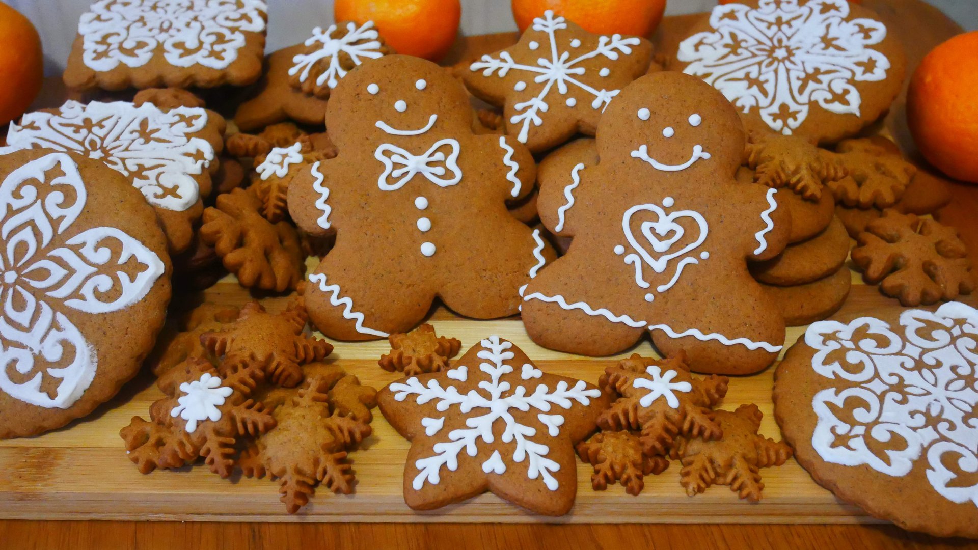 Роспись пряников глазурью для НАЧИНАЮЩИХ Рецепт белковой глазури (айсинг) смотреть онлайн