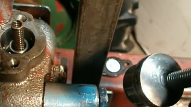 Минитрактор. Перепускной клапан гидрораспределителя смотреть онлайн