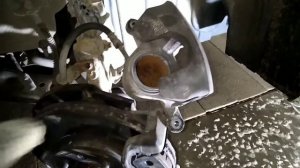 Замена передних тормозных колодок KIA RIO 3