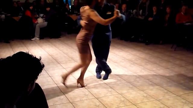 Santiago Castro Y Yelly Zuñiga, Milonga De Mis Tiempos - Francisco Canaro